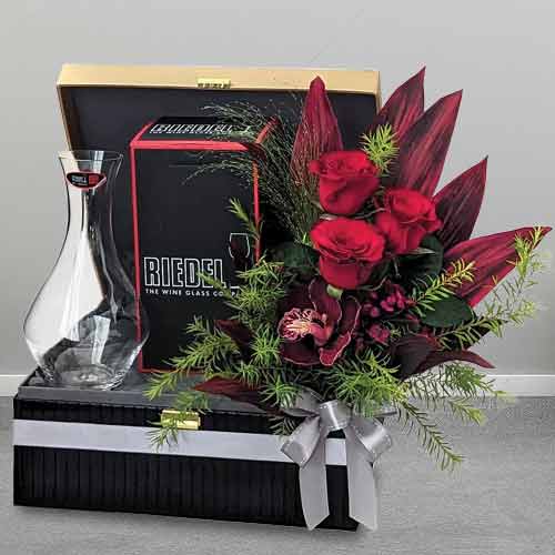 Rose And Wine Hamper