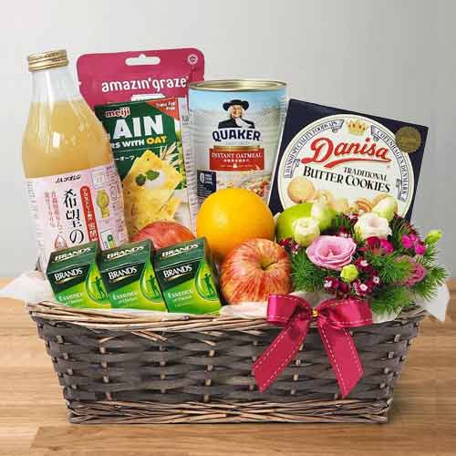 Wellness Hamper With Apple Juice