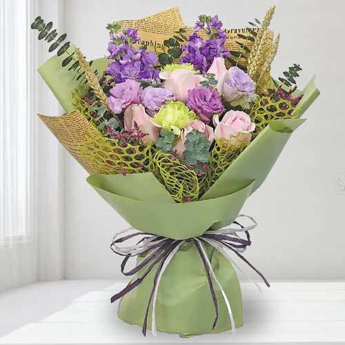 - Valentine’s Love Bouquet Delivery
