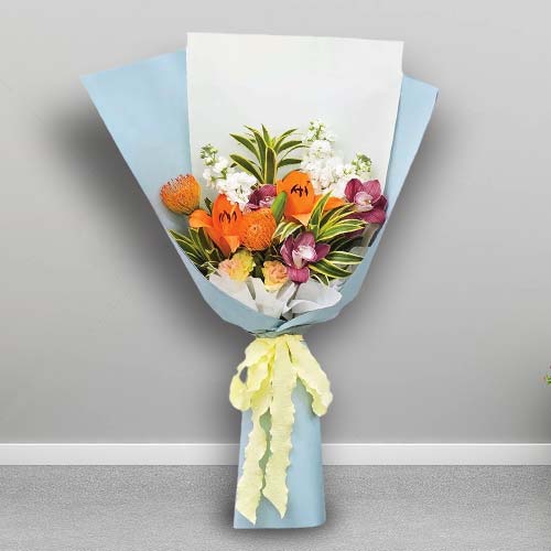 - Fresh Valentine’s Bouquet Delivery