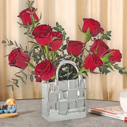 - Valentine’s Day Red Rose Vase Arrangement
