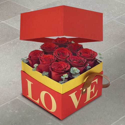 Mother’s Day Rose Arrangement