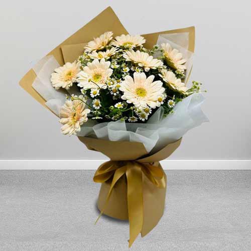 Sunny Gerbera & Chamomile Bloom For Mom