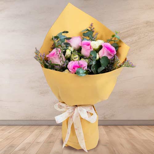 Elegant Pink Bouquet For Mom's Day