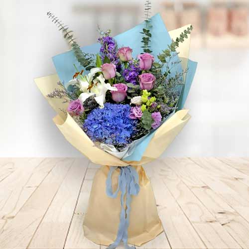 Purple Majesty Bouquet: Roses, Lily & Hydrangea
