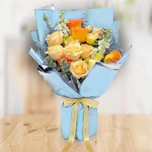 Champagne & Orange Rose Bouquet: Warm Elegance