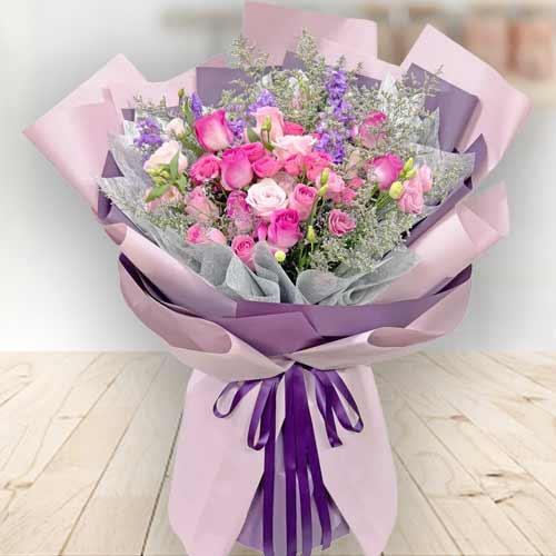 Shades Of Pink Rose Bouquet: Romantic & Dreamy