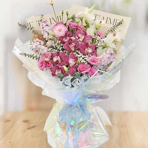 Dark Pink Cymbidium Orchid Bouquet: Elegant & Graceful