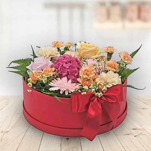 Elegant Pink Hydrangea & Champagne Roses Bouquet For Singapore Gifts