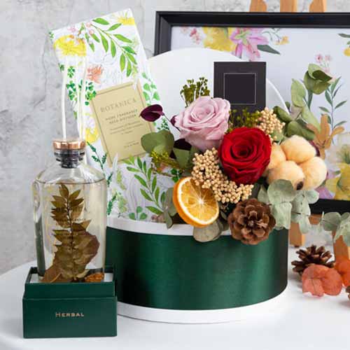 Herbal Diffuser N Flower Arrangement