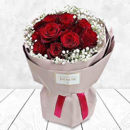 - Romantic Red Rose Bouquet