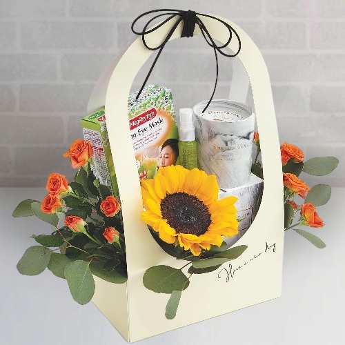 - Mom's Day Relaxation Gift Hamper